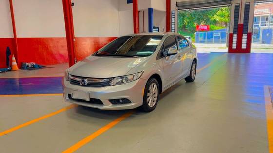 HONDA CIVIC 1.8 LXS 16V FLEX 4P MANUAL